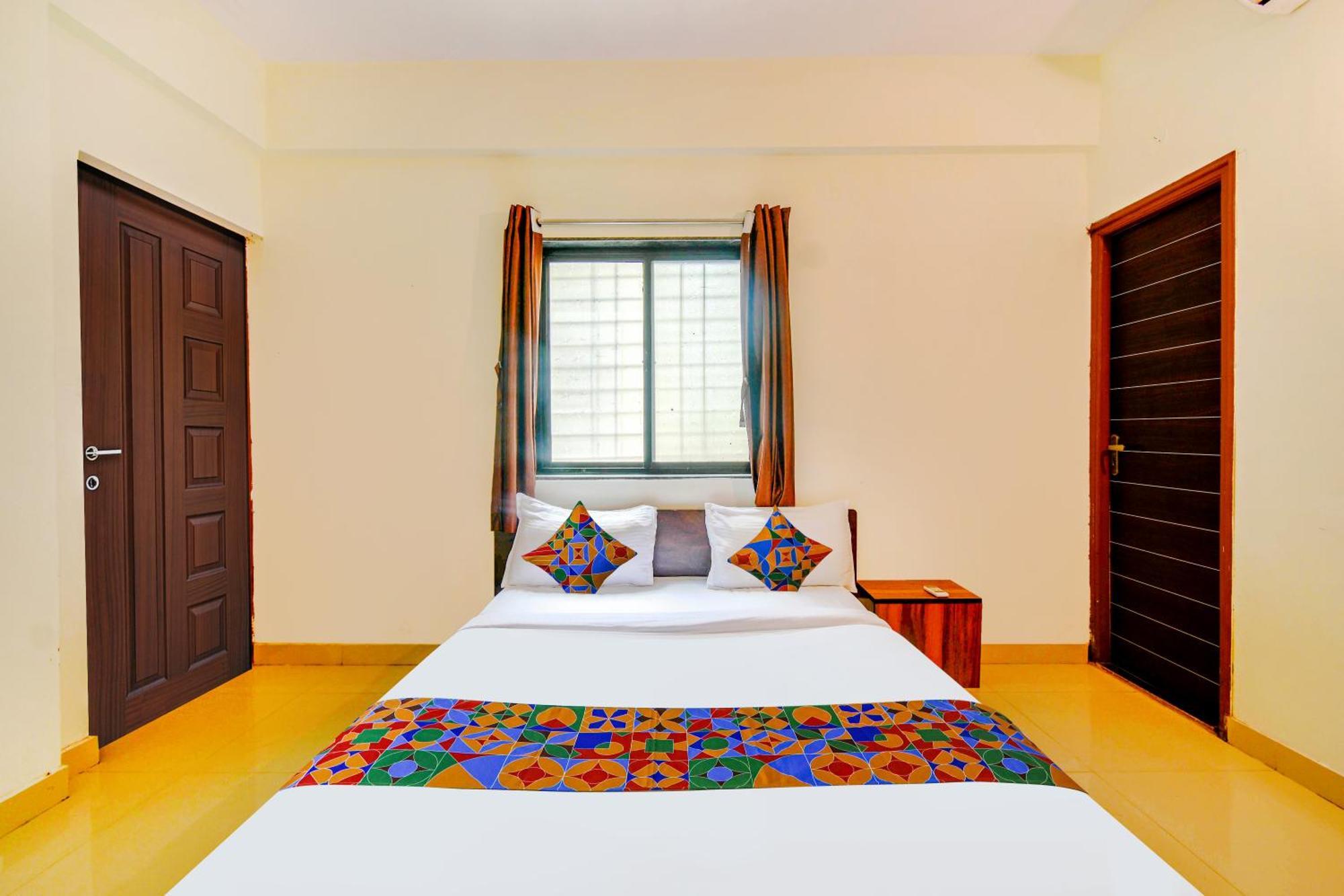 Hotel Fabexpress Srh - Nr Butterfly Park - Hinjawadi Zewnętrze zdjęcie