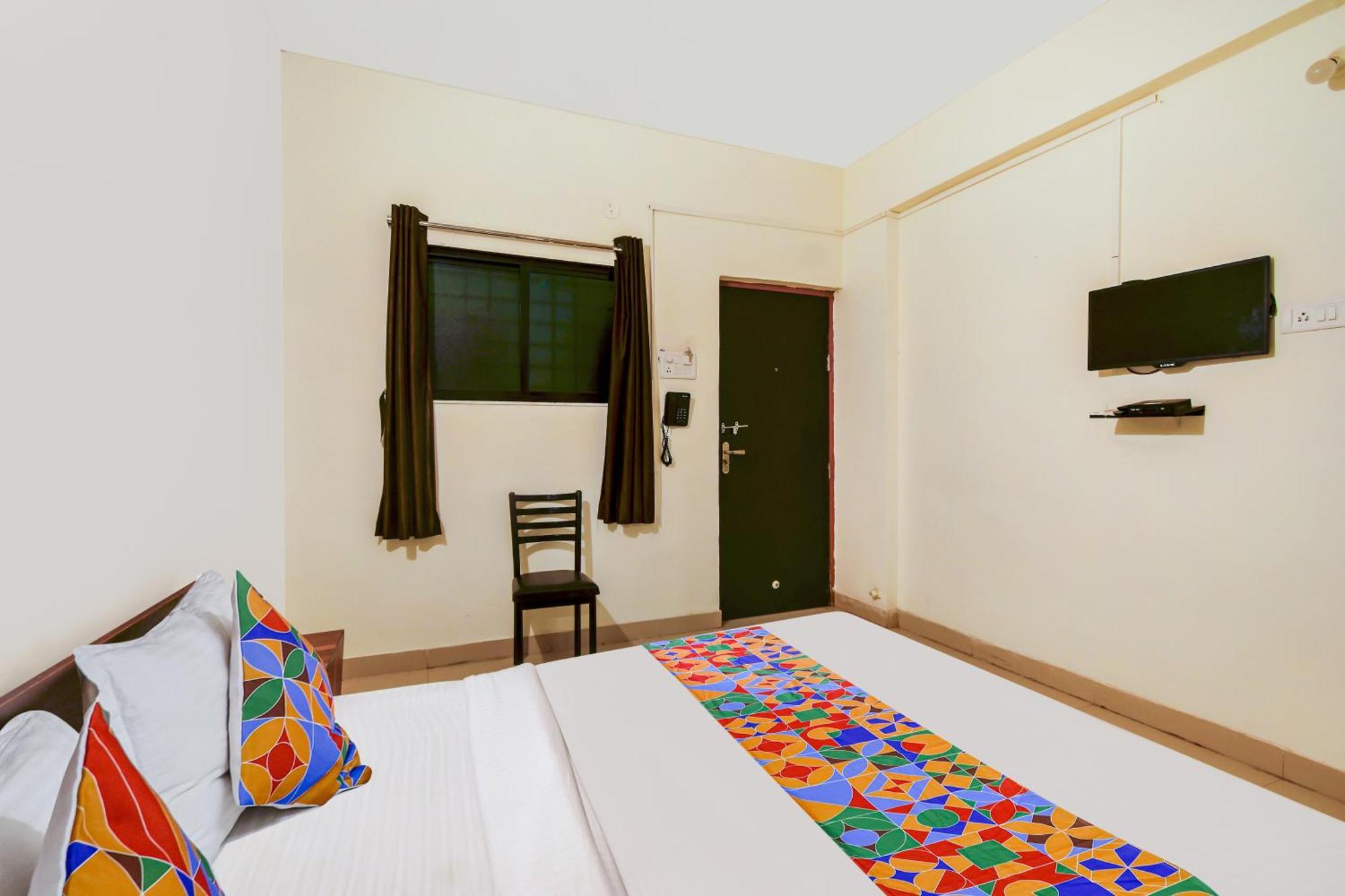 Hotel Fabexpress Srh - Nr Butterfly Park - Hinjawadi Zewnętrze zdjęcie