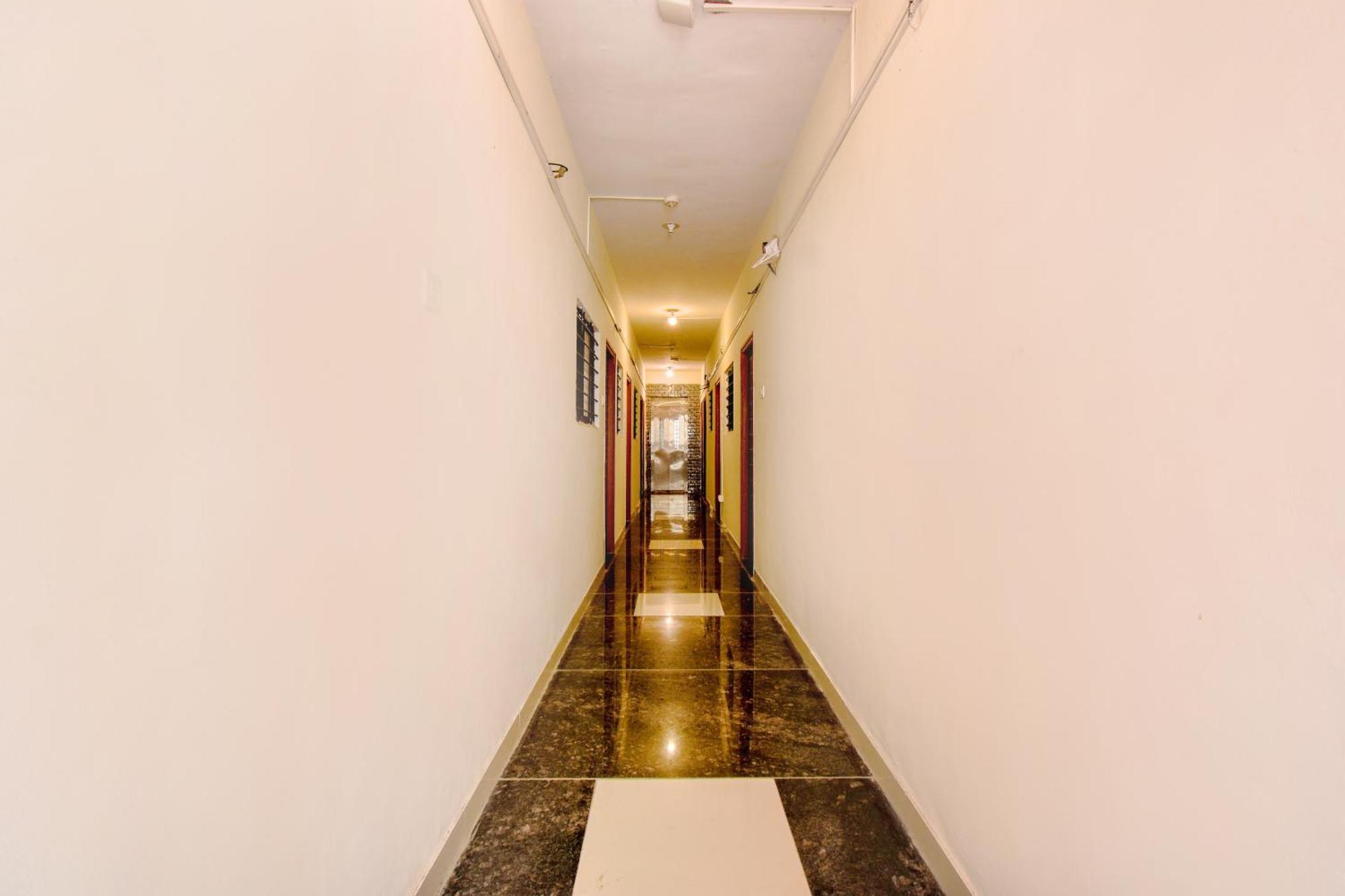 Hotel Fabexpress Srh - Nr Butterfly Park - Hinjawadi Zewnętrze zdjęcie