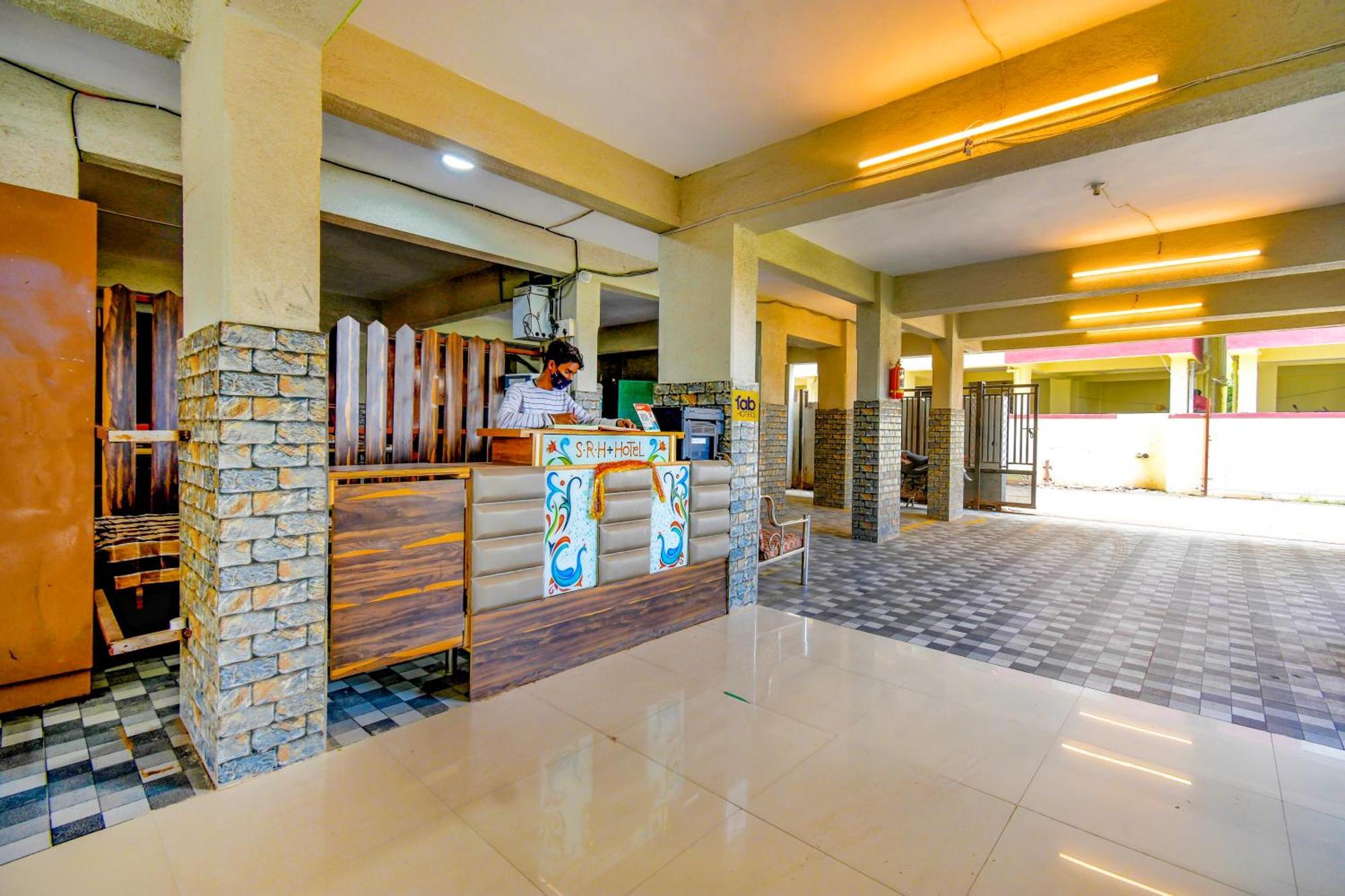 Hotel Fabexpress Srh - Nr Butterfly Park - Hinjawadi Zewnętrze zdjęcie